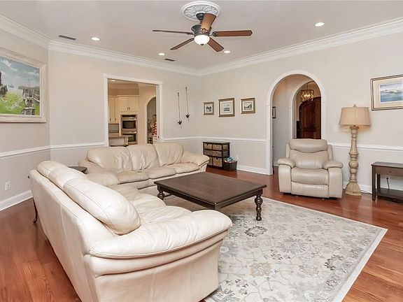5th image of 6913 Providence Estates Dr N