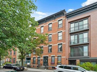 195 Luquer St, Brooklyn, NY 11231