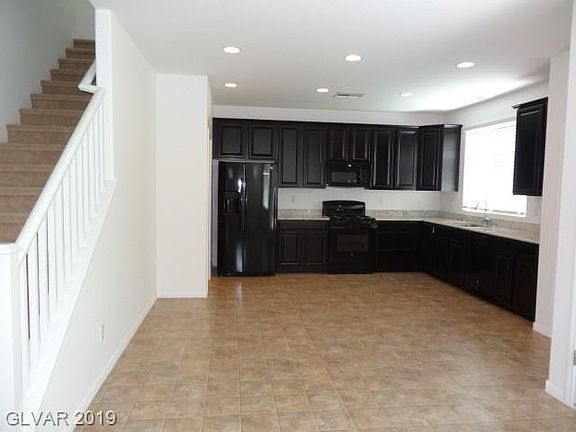 4th image of 10315 Elmwood Glen Ave #0