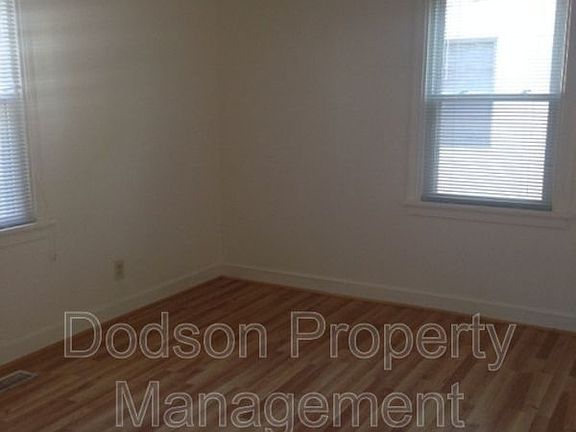 4th image of 1215 W 47th St