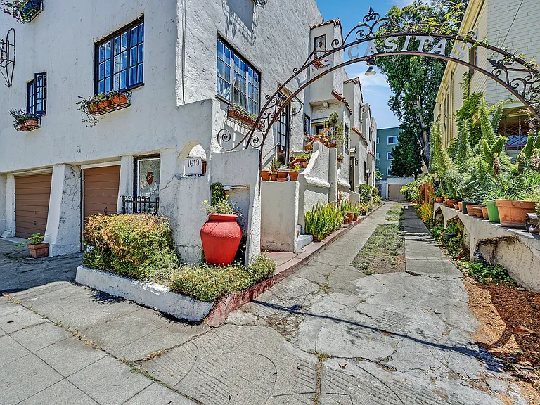 1619 Walnut St #C — Photo 18