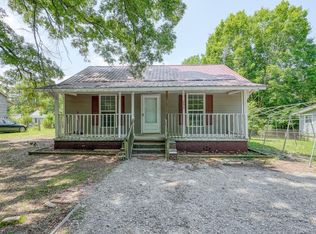 242 Park St, Woodruff, SC 29388
