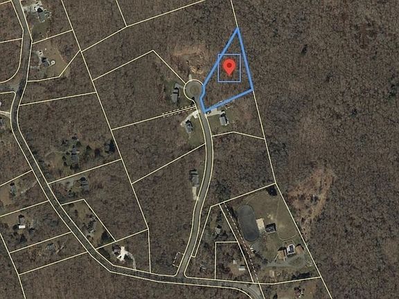 2nd image of 19 Seabury Ln