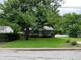 814 Oak Dr, Mesquite, TX 75149