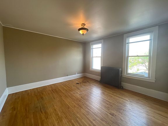 2nd image of 586 7th St W APT 2