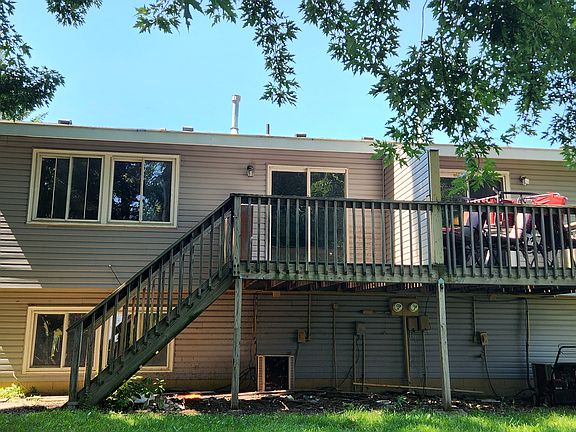 3rd image of 9280 Forestview Ln N