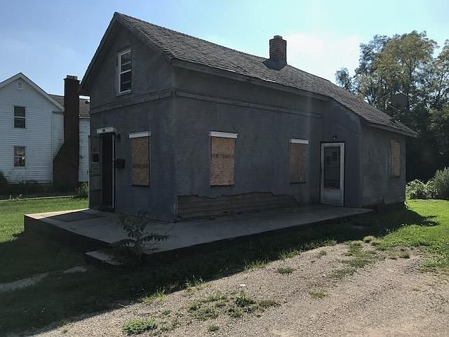 2nd image of 426 S Adams St