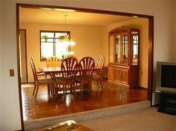 4th image of 2744 Summerhill Ct SW