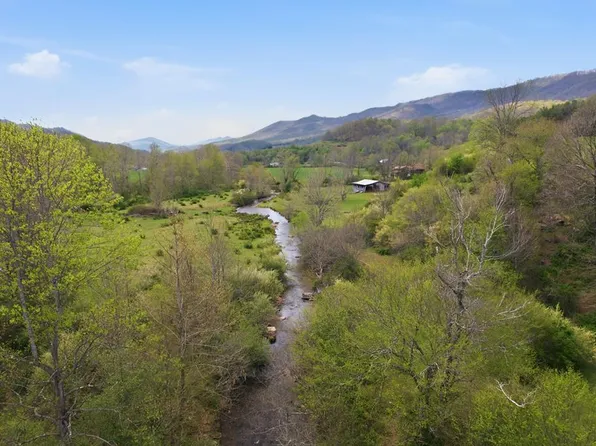 4020 Freestone Valley Rd, Tannersville, VA 24377