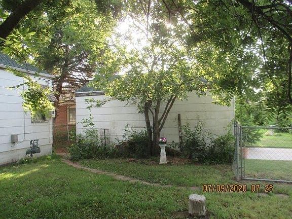 4th image of 909 Starks Dr