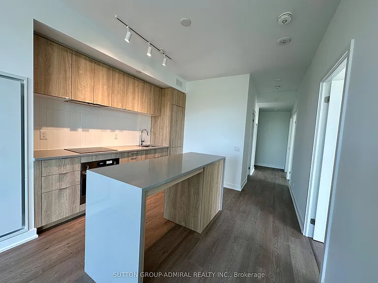 1660 Bloor St W #803 — Photo 13