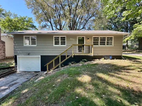 801 SW 16th St, Blue Springs, MO 64015