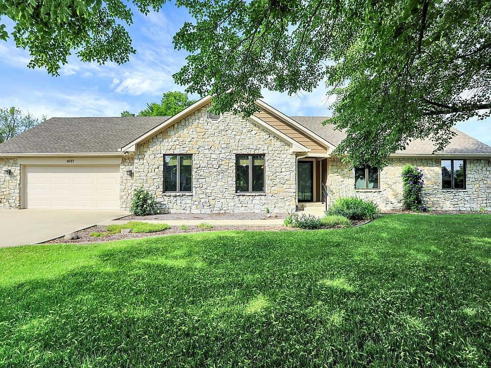 1st image of 1637 Valley Brook Dr