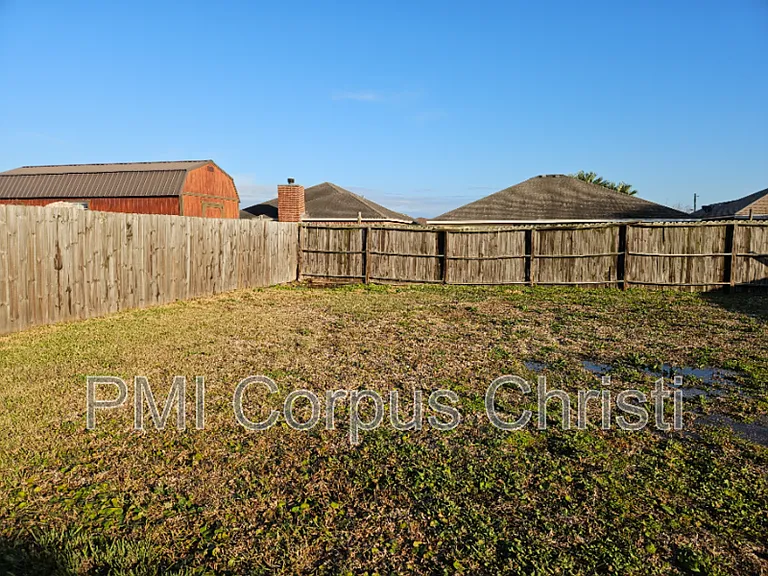 2337 Handlin Dr — Photo 24
