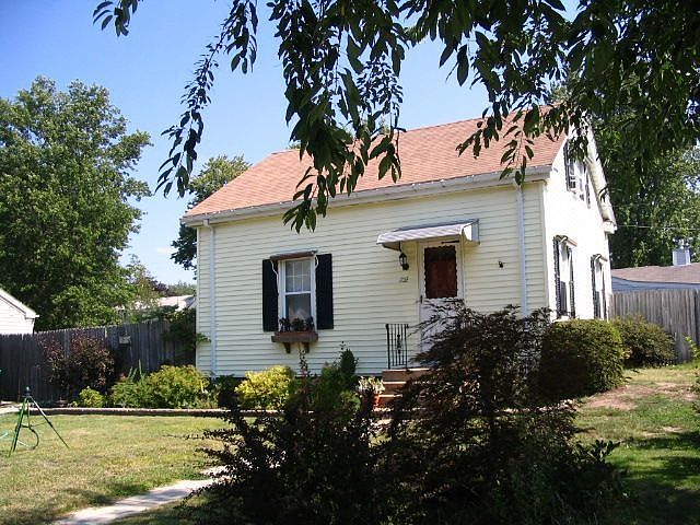 Adorable cottage in Gaspee Plat
