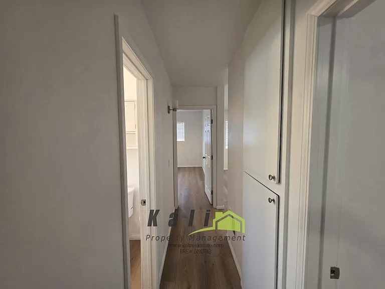910 Saturn Blvd — Photo 11