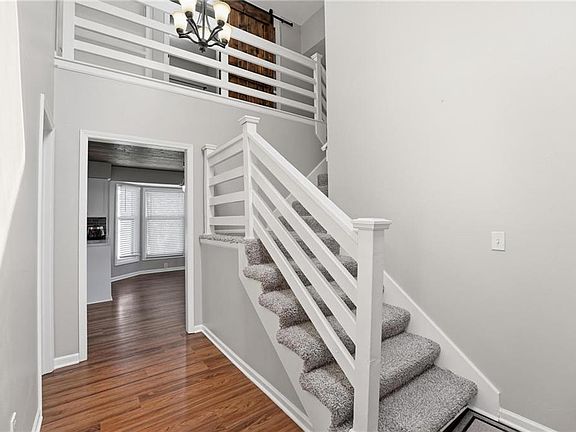 5th image of 17532 W 116th St