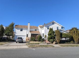 10 S Union Ave, Margate, NJ 08402