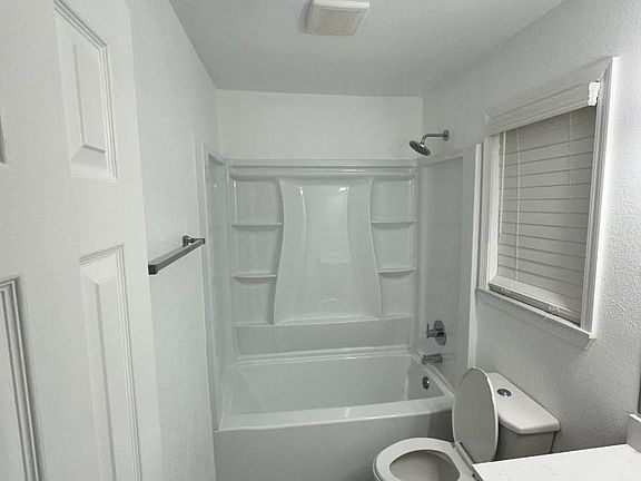Unit Photo