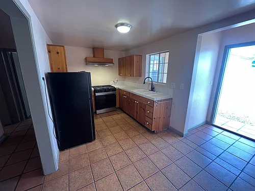 728 Glenoaks Blvd Photo 1