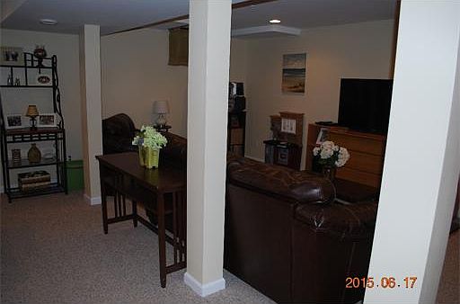 3rd image of 23 Parkside Dr