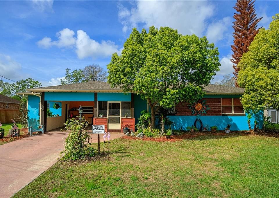 1st image of 9 POINSETTIA DRIVE