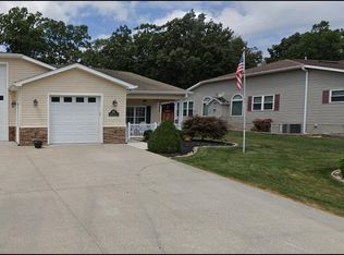 63 Gardens View Dr, Crossville, TN 38555