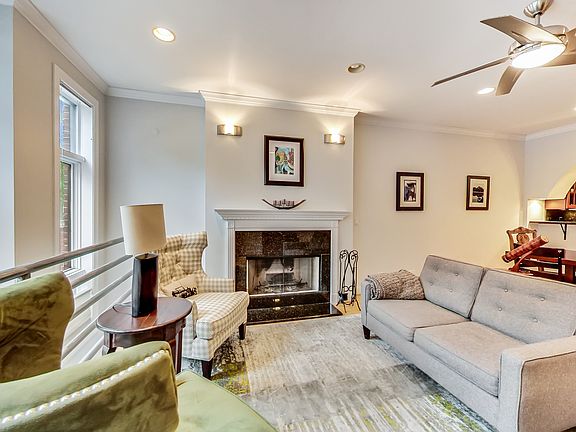 2nd image of 1507 N Bosworth Ave #1