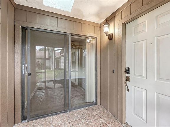 4th image of 4633 OAK HILL DRIVE #13