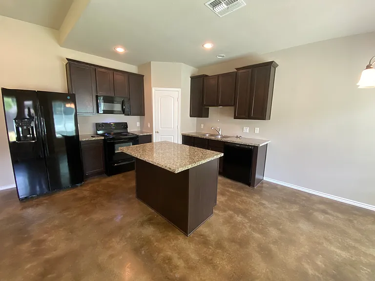 15781 Pecan Dr — Photo 13
