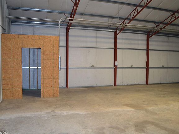 4th image of 1134 Main St