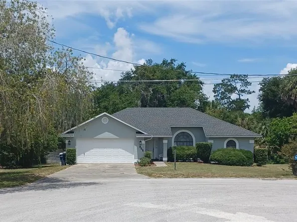 805 Velma Ct, Tavares, FL 32778