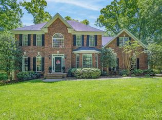 1430 Longleaf Ct, Matthews, NC 28104