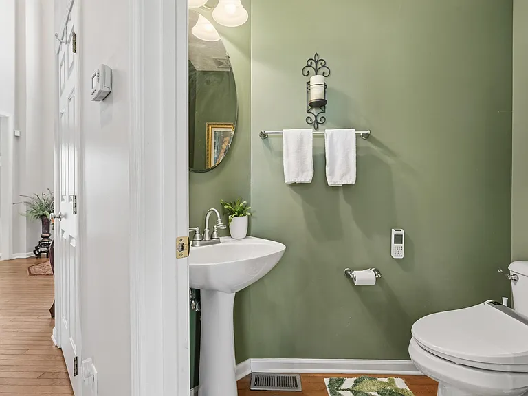Forest Oaks Dr — Photo 37