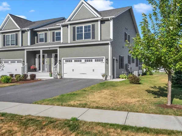45 Wildlife Loop, Colchester, VT 05446