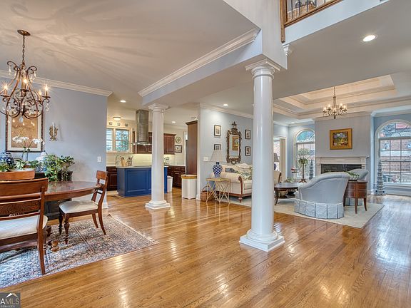 4th image of 201 Bass Ave SW