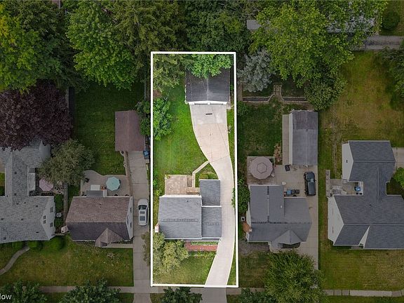 4th image of 1430 Crest Ave