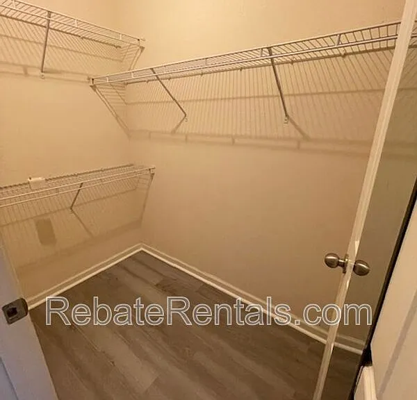 8290 Gate Pkwy #310 — Photo 22