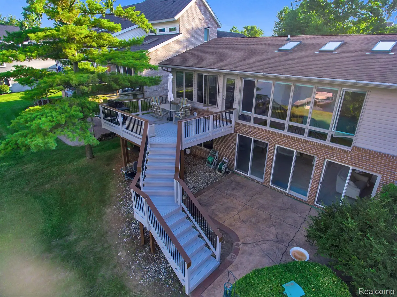 8200 Pine Ranch Dr photo 1