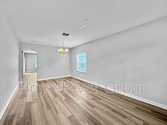 4th image of 20146 Oakflower Ave