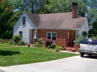 378 Bidwell St, Franklin, NC 28734