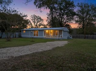 10881 Hillside Dr, Frankston, TX