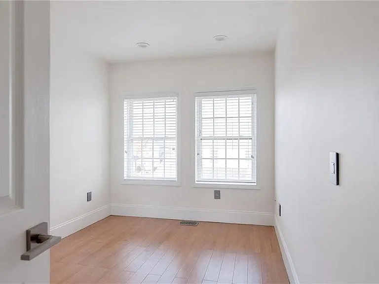 4 Weeden St #1 — Photo 9