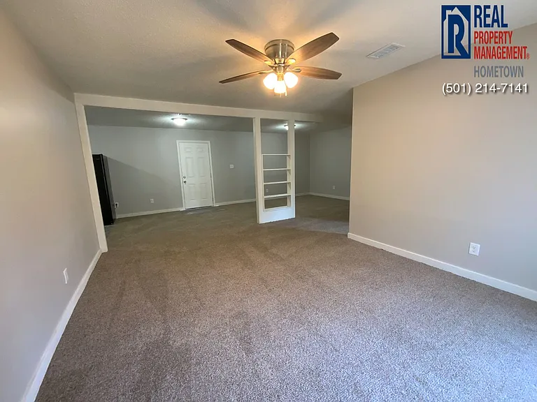 14225 Clayton Dr — Photo 2