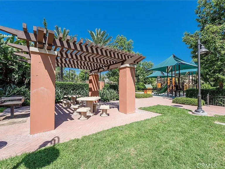 256 Borrego Dr — Photo 28