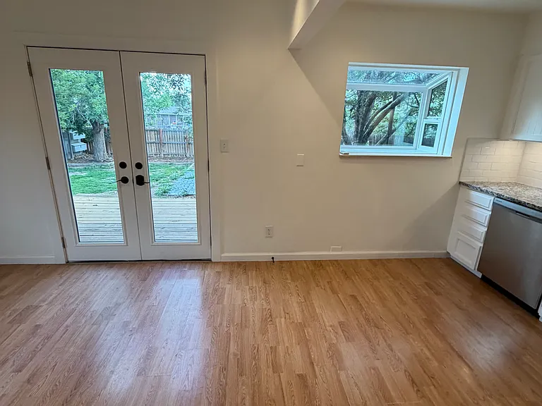 780 Excalibur St — Photo 14