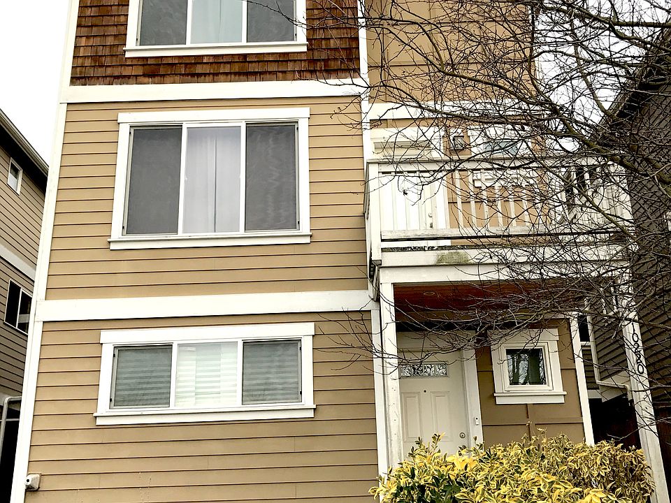 1st image of 10220 1st Ave NW