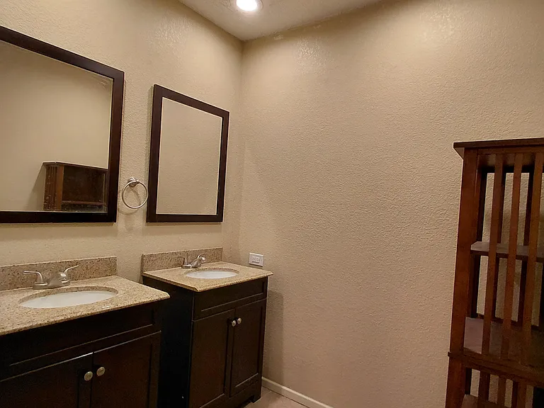 2331 Siesta Ln — Photo 8