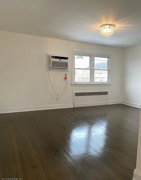 120 Union St — Photo 10