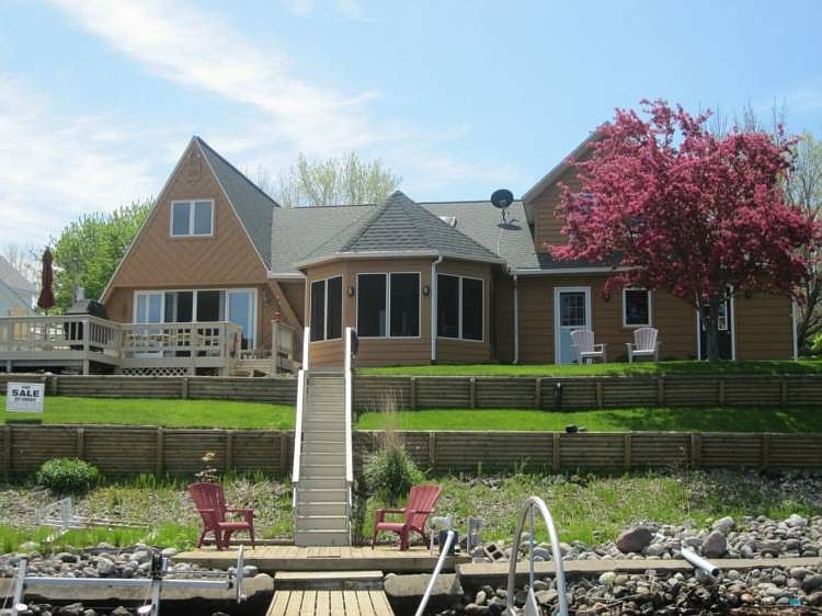 1st image of 461 E Richmond Dr